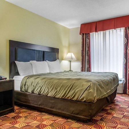 Quality Inn Bloomington Near University Экстерьер фото