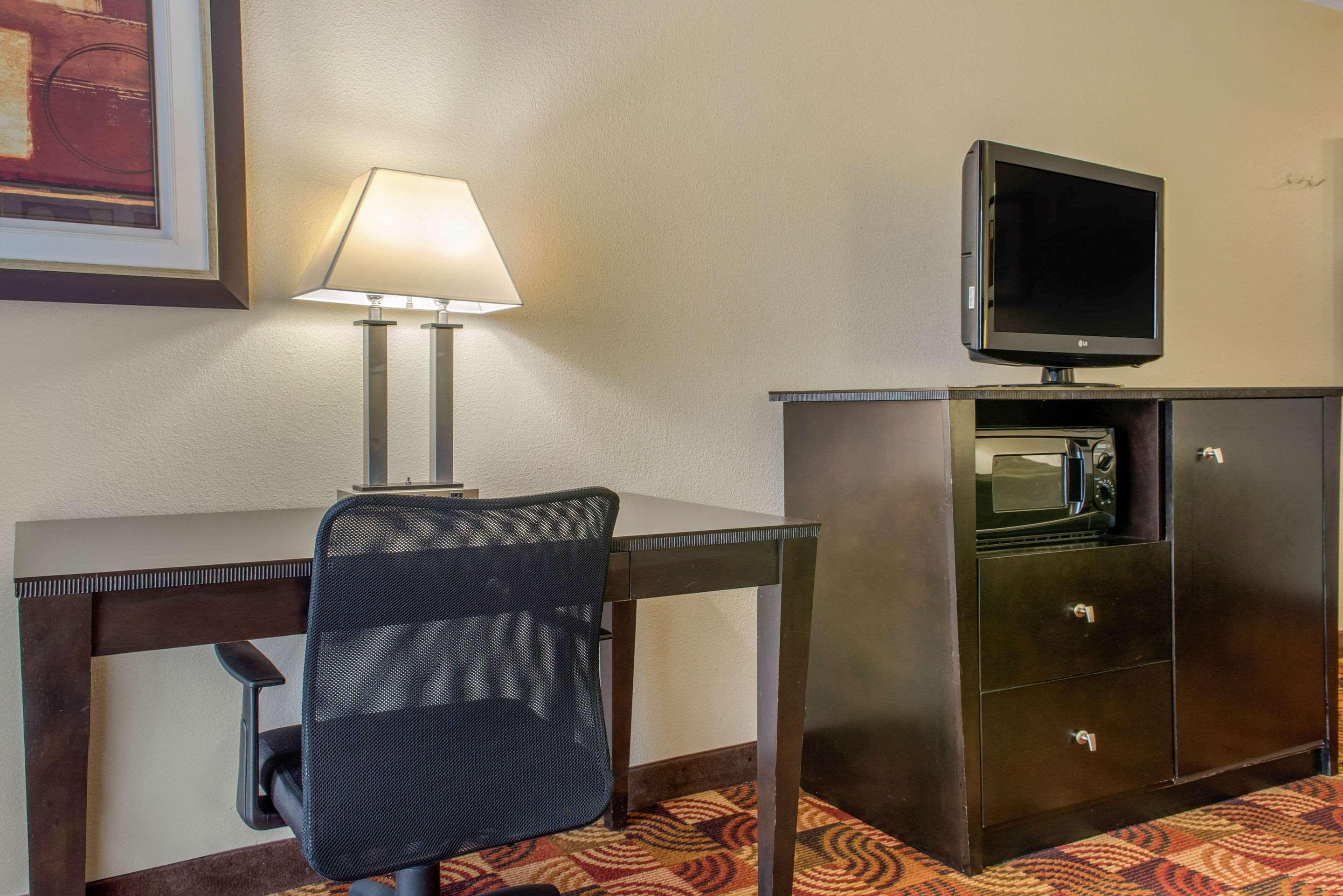 Quality Inn Bloomington Near University Экстерьер фото