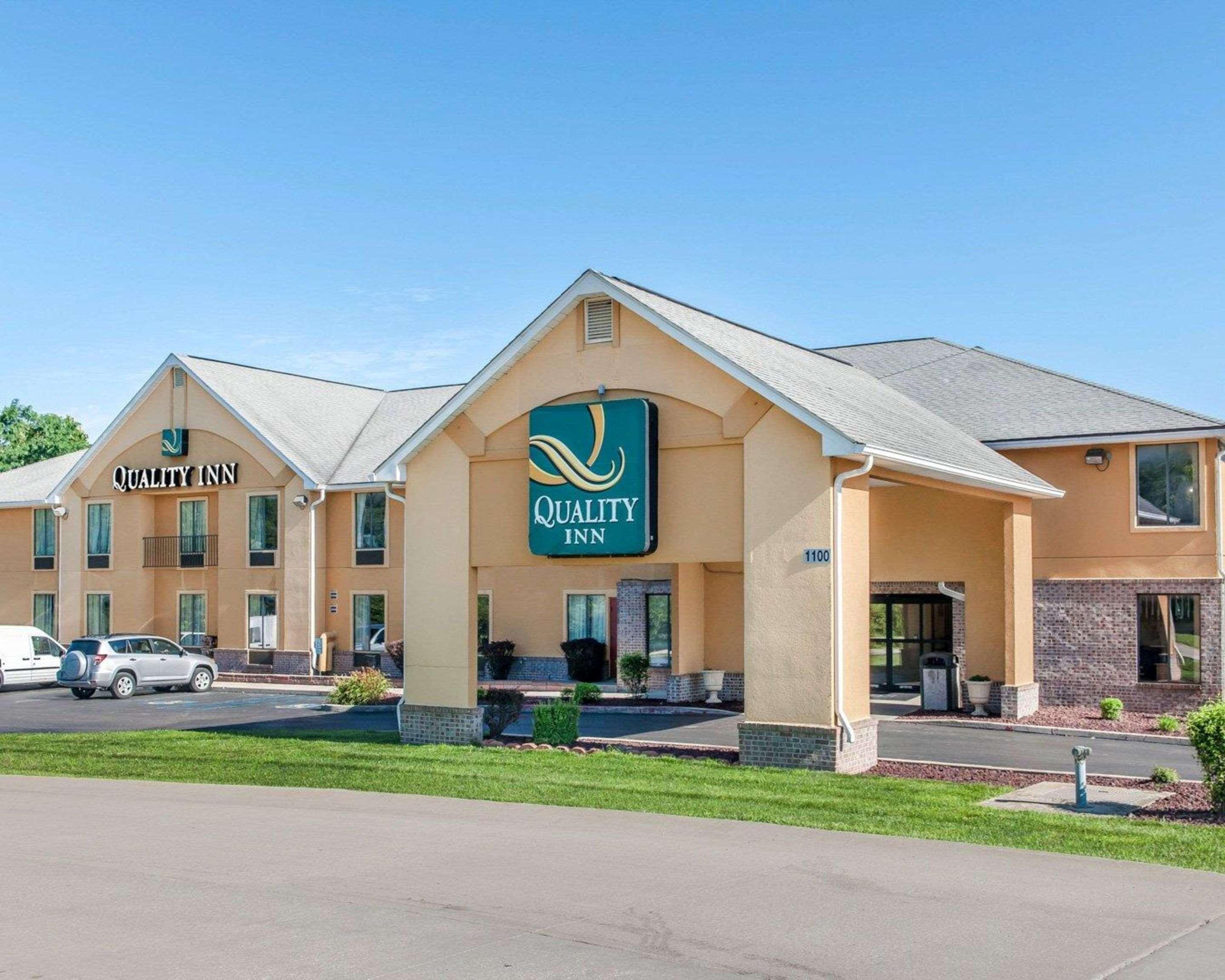 Quality Inn Bloomington Near University Экстерьер фото