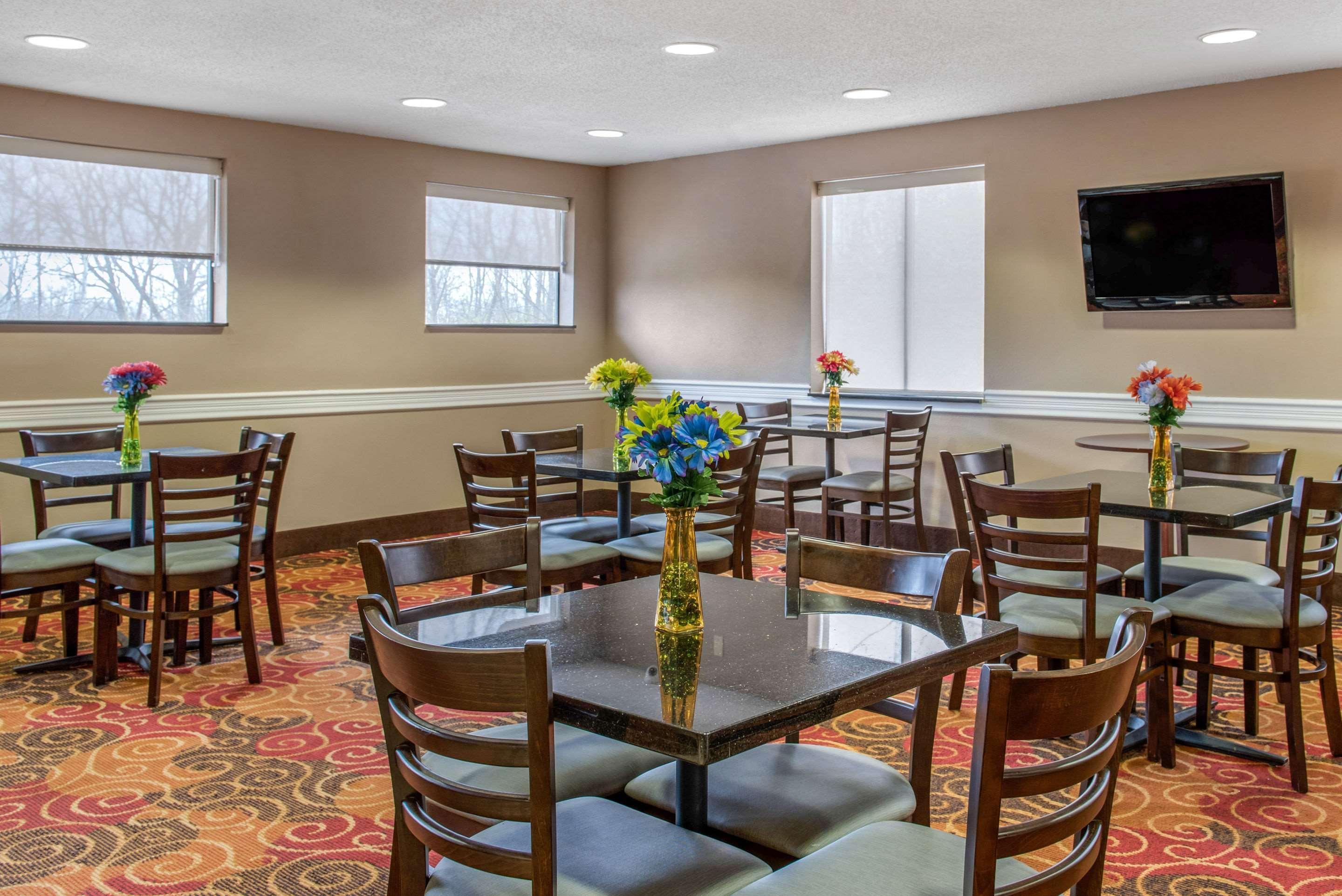 Quality Inn Bloomington Near University Экстерьер фото