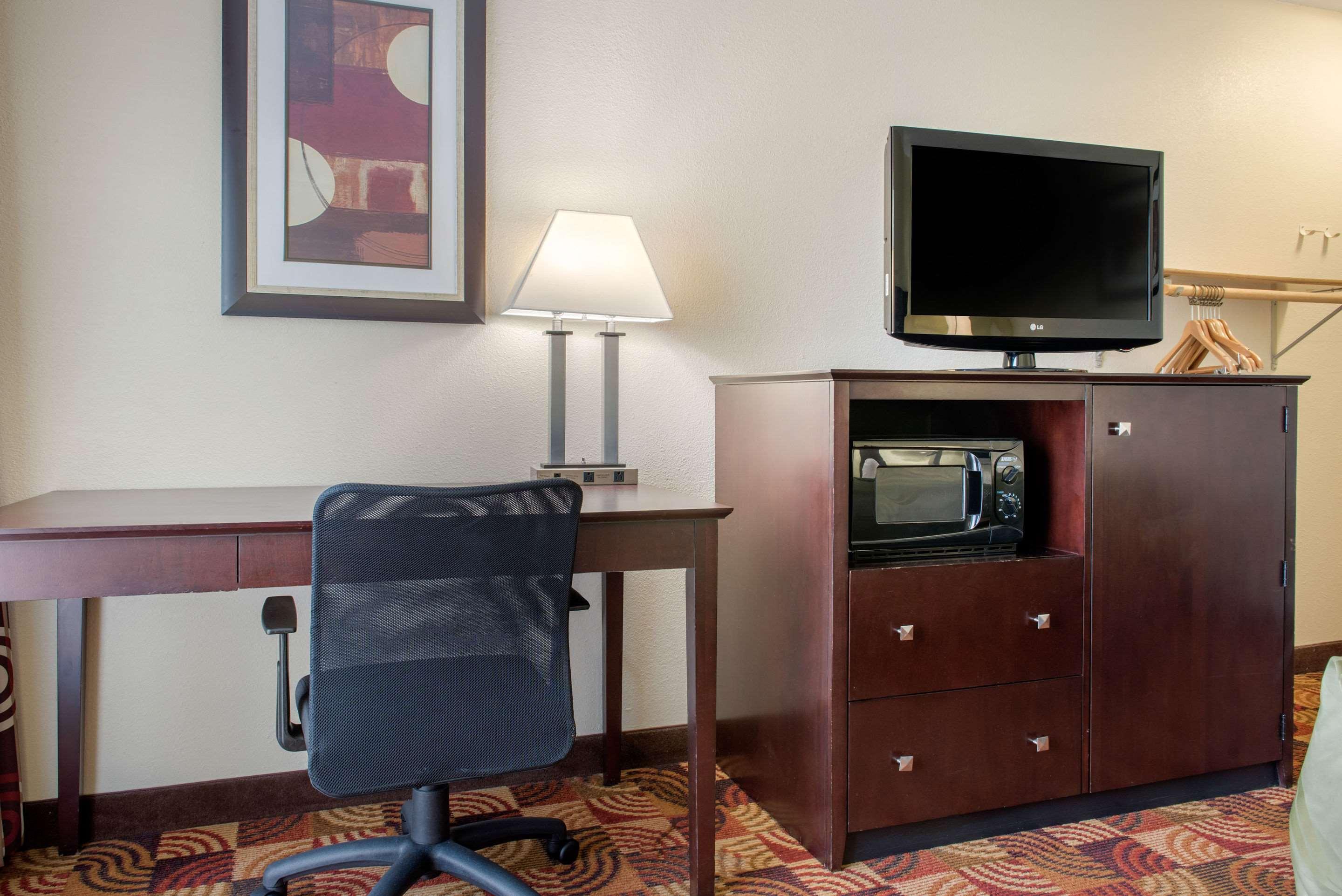 Quality Inn Bloomington Near University Экстерьер фото