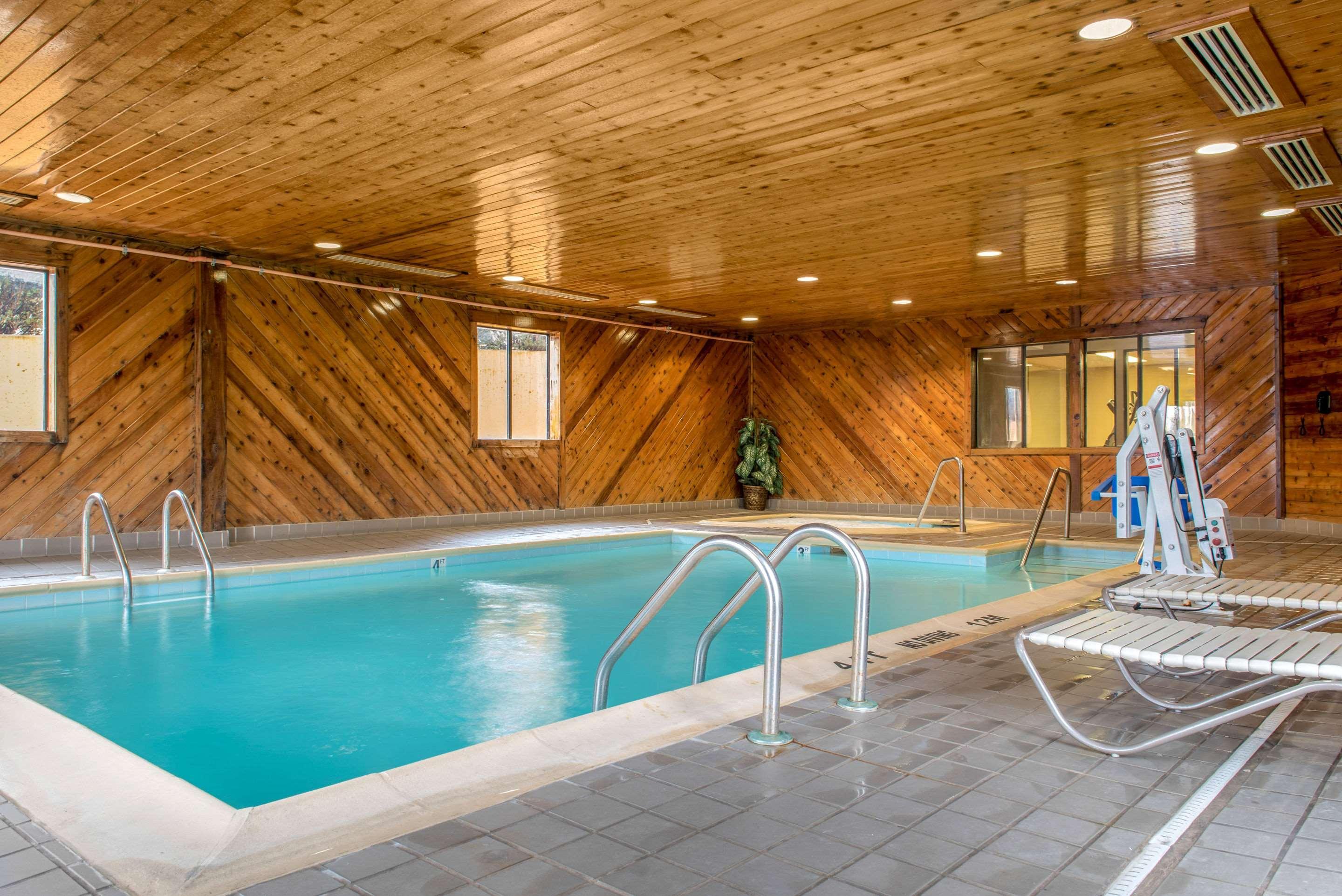 Quality Inn Bloomington Near University Экстерьер фото