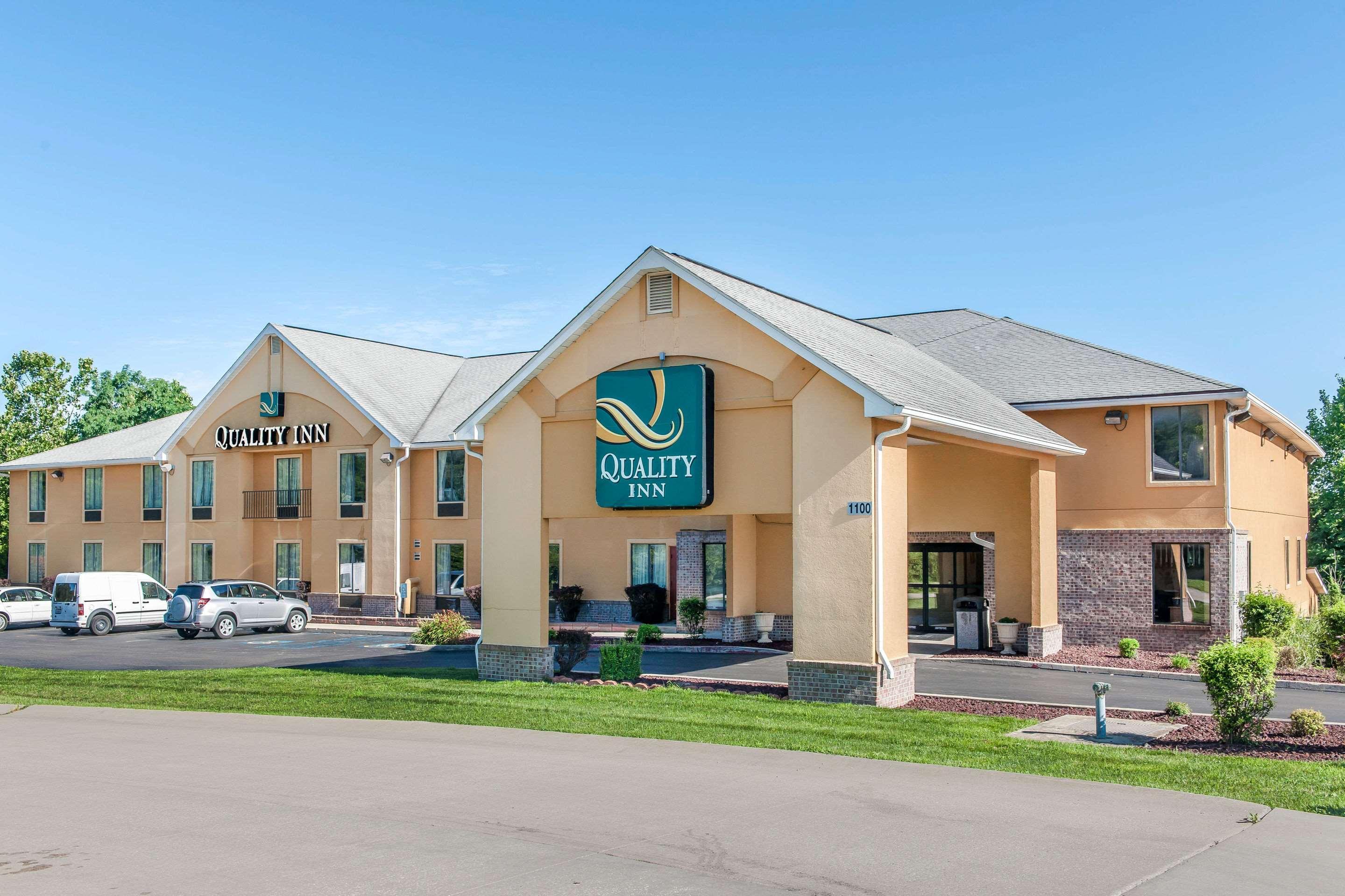 Quality Inn Bloomington Near University Экстерьер фото