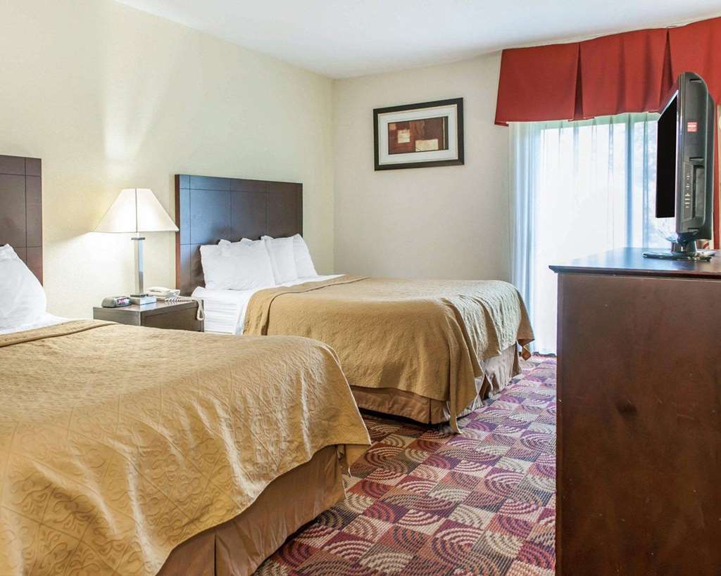 Quality Inn Bloomington Near University Номер фото