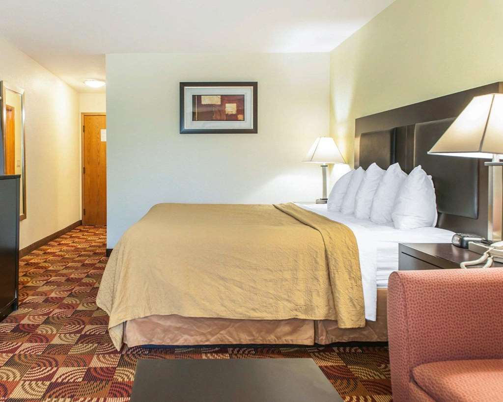Quality Inn Bloomington Near University Номер фото