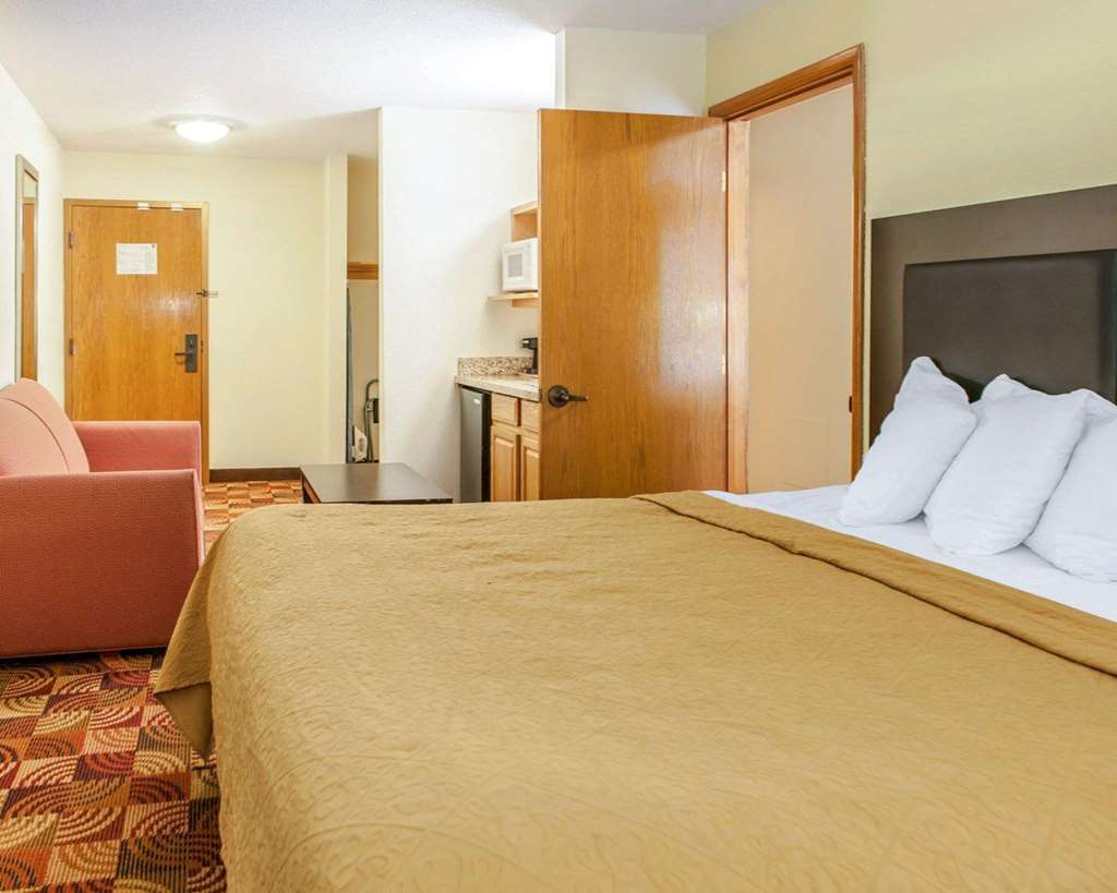 Quality Inn Bloomington Near University Номер фото