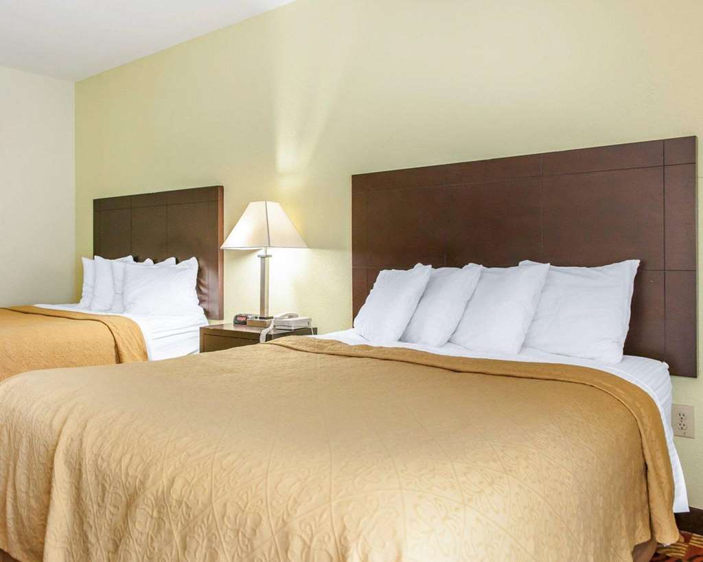 Quality Inn Bloomington Near University Номер фото
