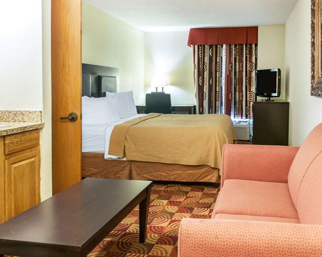 Quality Inn Bloomington Near University Номер фото